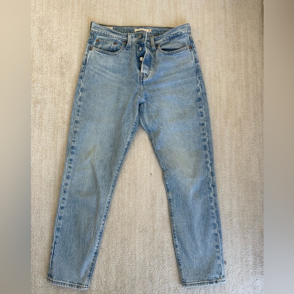 Perfect condition Levi’s - wedgie fit - Picture 5 of 7